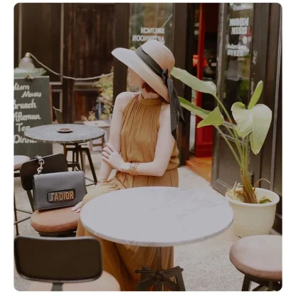 Chic Wide Brim Straw Hat - Image 7